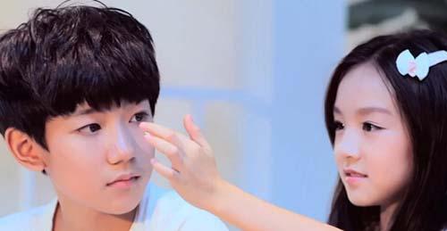 王俊凯打王源视频