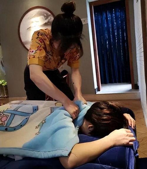 男给女按摩的视频,男士按摩女神，共享健康与关爱时光