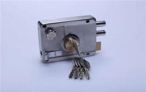 防盗门锁安装视频,轻松掌握安全锁具安装技巧